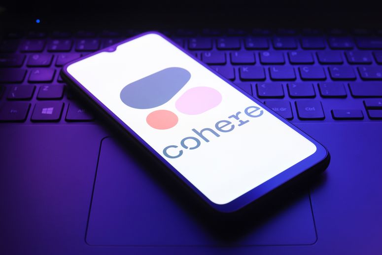 Teléfono con logo de Cohere