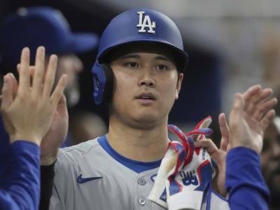 Ohtani y Freeman castigan con jonrones a Sandy Alcántara