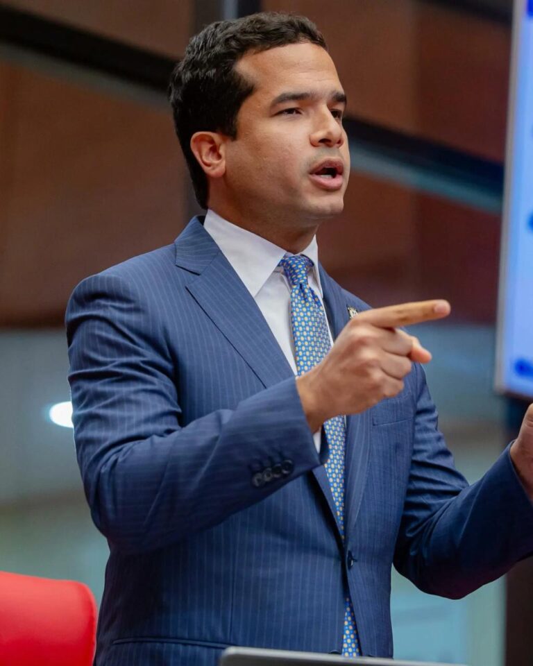 Omar Fernández ante encuestas: “Siempre mi padre primero, por encima de lo que pase por la cabeza”