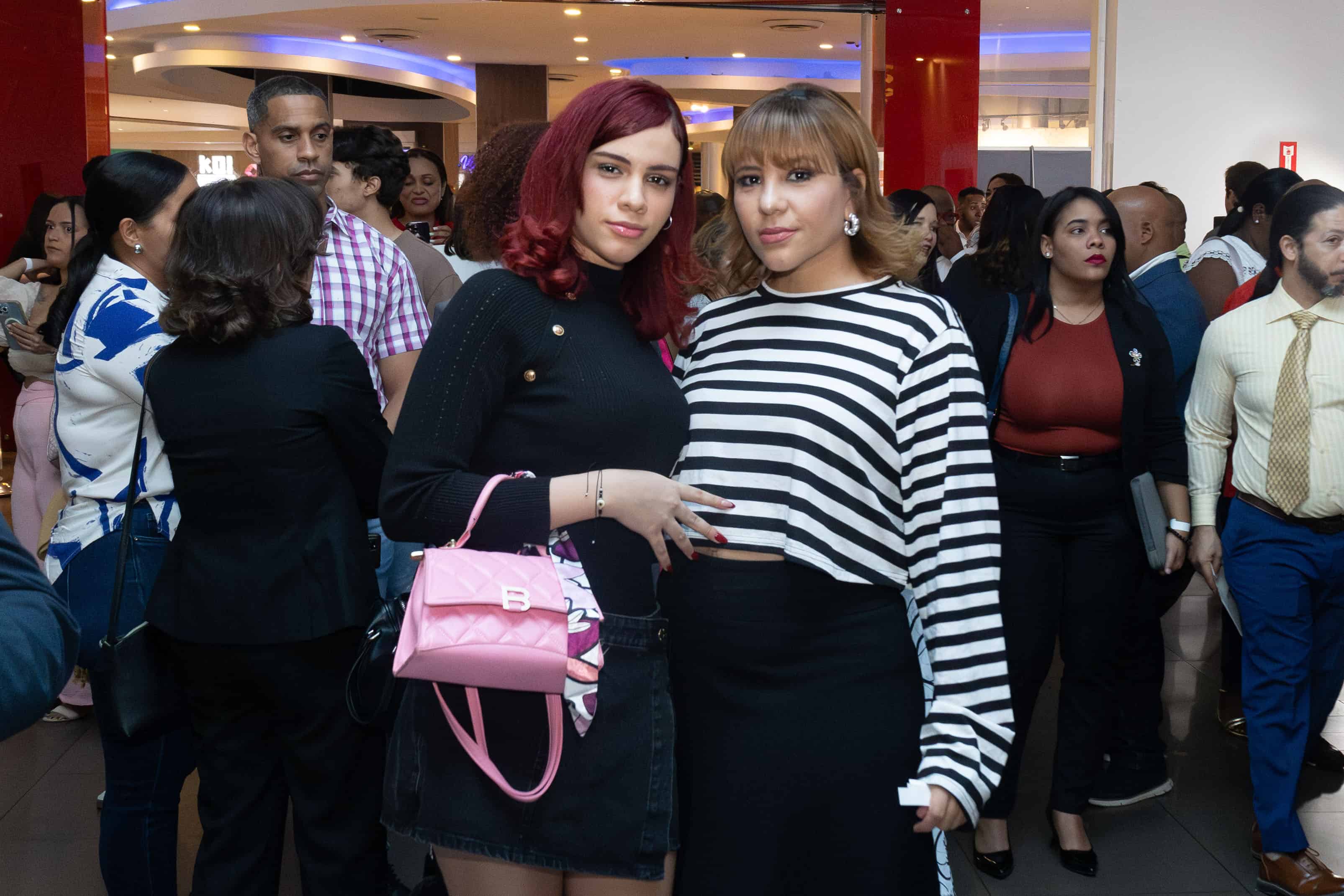 Rachely Acosta y Raquel Zapata.