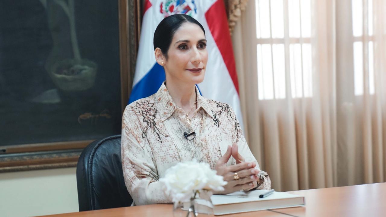 Raquel Arbaje respalda a Faride Raful ante difamaciones: “Tomó la decisión correcta”