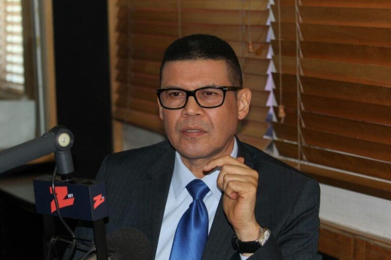 Ricardo Nieves: “Aquí no va a haber ley mordaza; cuando haya que decirle ladrón a un ladrón, se le va a decir”