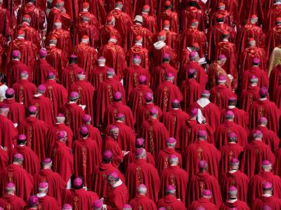 Ritual católico: novendiales y pontífices