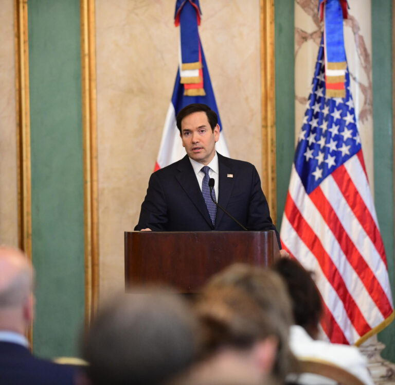 Rubio solicita a la OEA una misión de países miembros para abordar la crisis en Haití