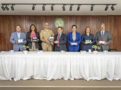 Sanar una Nación realiza entrega equipos para biopsias prostáticas