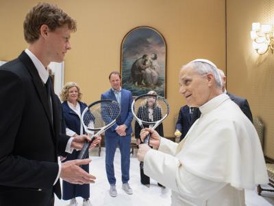 Tenis: Jannik Sinner, número uno, se reune con el papa León XIV