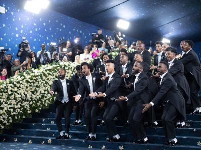 Un coro negro inaugura el desfile de moda de la Met Gala 2025