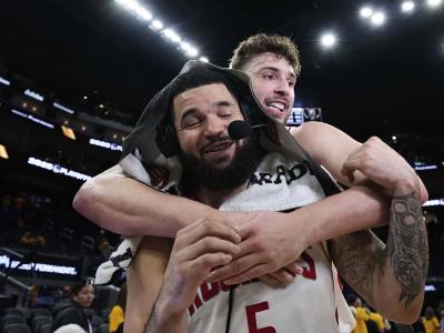 VanVleet y Rockets fuerzan un 7mo partido al vencer Warriors