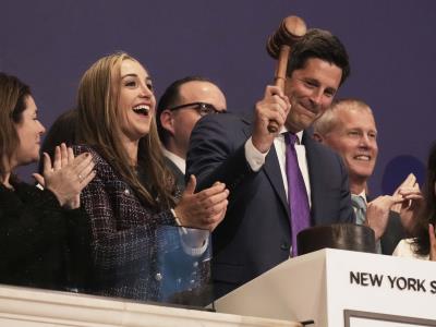 Wall Street inició mayo en verde por las tecnológicas