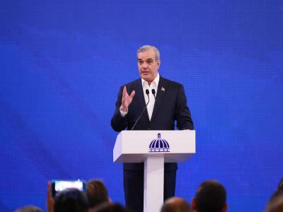 Abinader garantiza apoyo a dominicanos en Medio Oriente