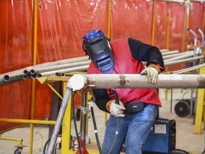 Actividad manufacturera mejora en mayo, pero sigue sin recuperarse