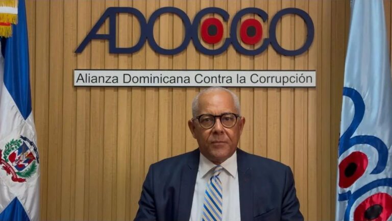 Adocco solicita al Indotel certificar que Antena Latina opera con inversión mayoritariamente local