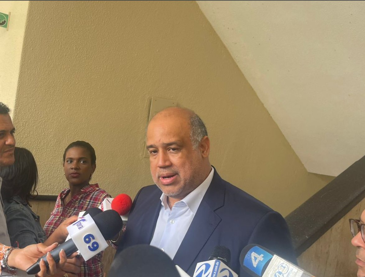 Antonio Espaillat ya pagó garantía económica impuesta por tribunal