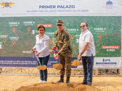 Autoridades dan primer palazo para extensión de muro fronterizo