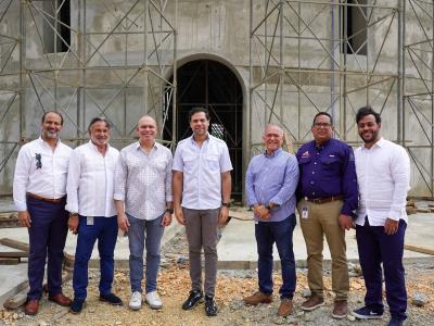 Avances en Ciudad Juan Bosch: construyen anfiteatro y centros
