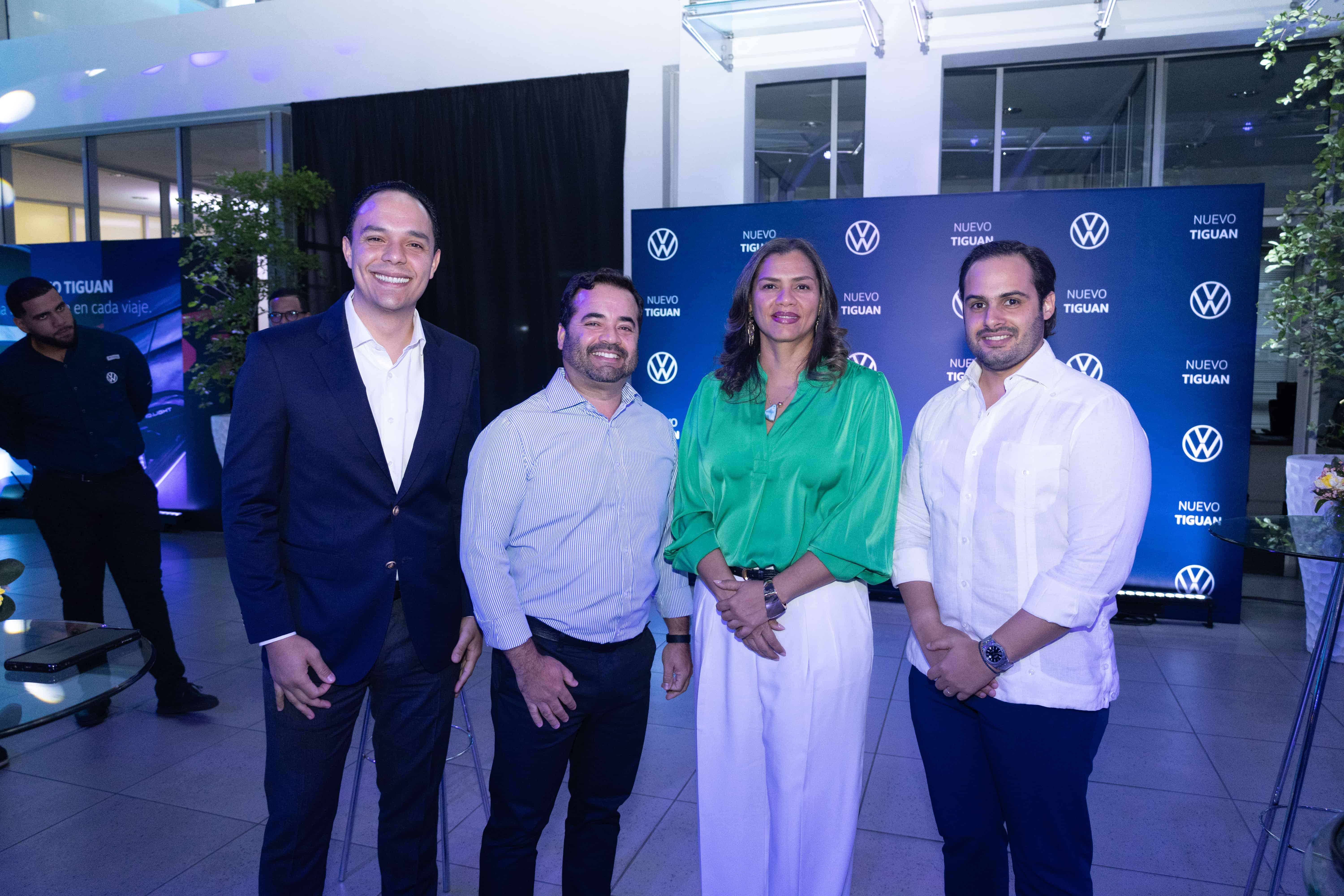 Raúl Barrientos, Enrique García, Milagros Abreu y George González.