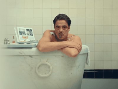 Benicio del Toro demuestra su versatilidad en “The Phoenician Scheme”