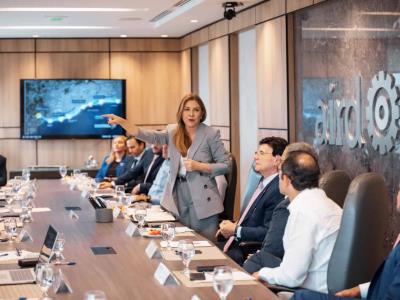 Carolina Mejía propone revisar política de seguridad industrial