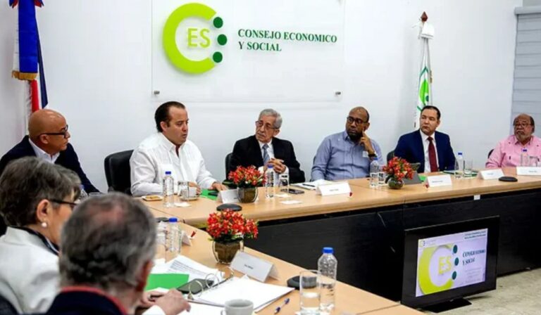 CES pospone para el jueves diálogo sobre crisis haitiana con Abinader y expresidentes