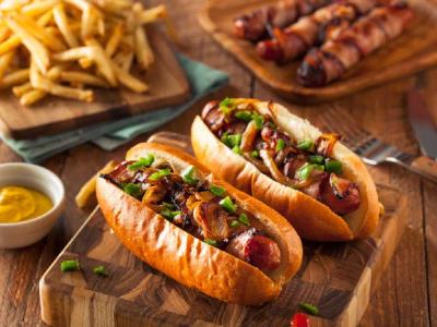 Comida callejera: los hot dogs dominicanos más irresistibles