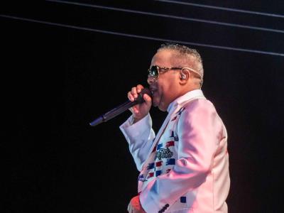 Concierto emocionante de Héctor Acosta en Bonao