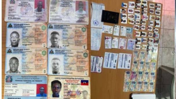 Desmantelan red de falsificación de documentos en Higüey: cuatro personas detenidas