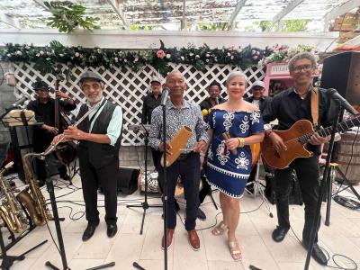 Disfruta del Grupo Maniel en Domingos de son