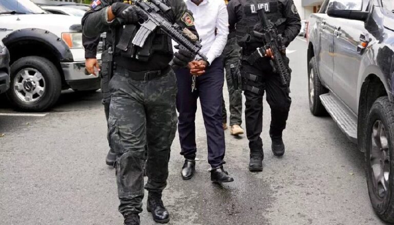 DNCD captura a fugitivo buscado por cuádruple homicidio en Nueva York