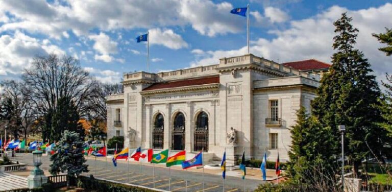 EE.UU. cuestiona la existencia de la OEA por su "incapacidad" ante Venezuela y Haití