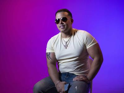El Blachy subió al escenario a joven viral por tema de Rubby Pérez