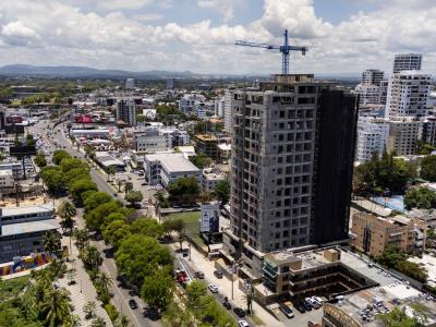 El Mived sube costos de inspección y constructores anticipan efectos