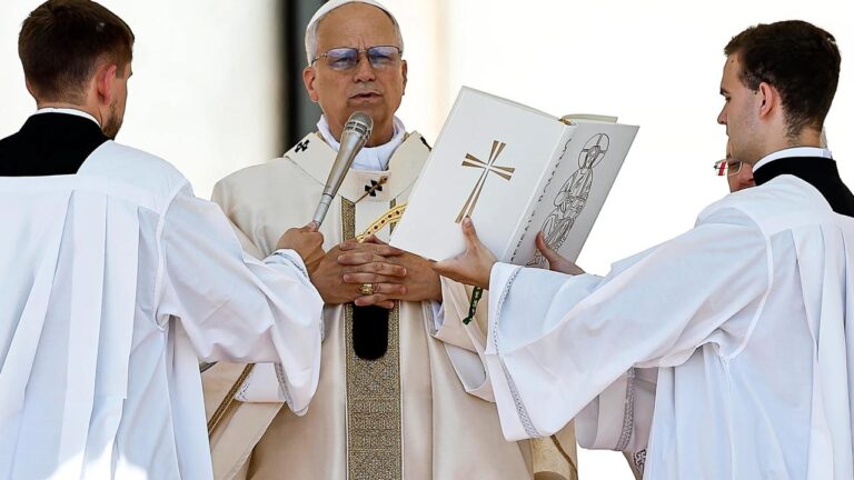 El Papa defiende el matrimonio entre hombre y mujer y critica “la libertad de quitar vida”