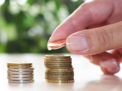 El programa de liquidez divide opiniones en sectores económicos