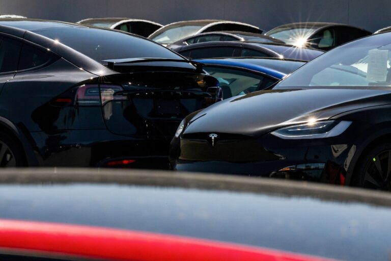 El servicio de robotaxi de Tesla llega a Texas
