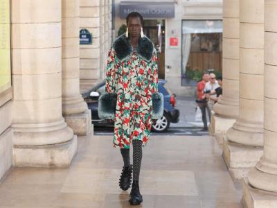 Extravagancia y sobriedad en semana de la moda masculina de París