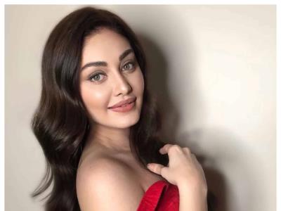 Fallece la actriz de Bollywood Shefali Jariwala