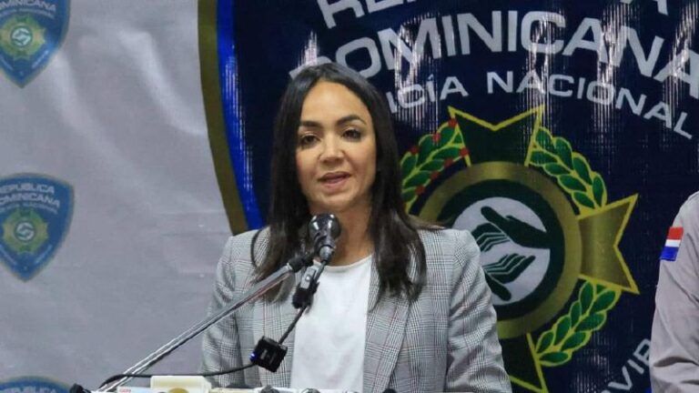 Faride Raful se querella contra Ángel Martínez e Ingrid Jorge