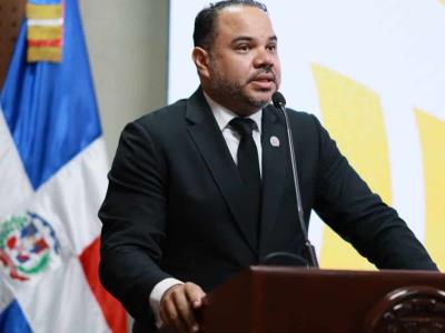 Funcionarios llaman a aprobar un nuevo Código Penal