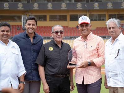 GBC Farmacias y Stanley Javier inauguran torneo de béisbol