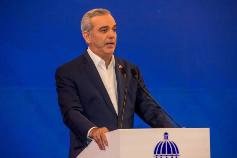 Gobierno concederá salvoconducto a estudiantes haitianos