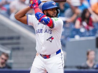 Guerrero Jr. dispara su décimo jonrón, Azulejos ganan a Marlins