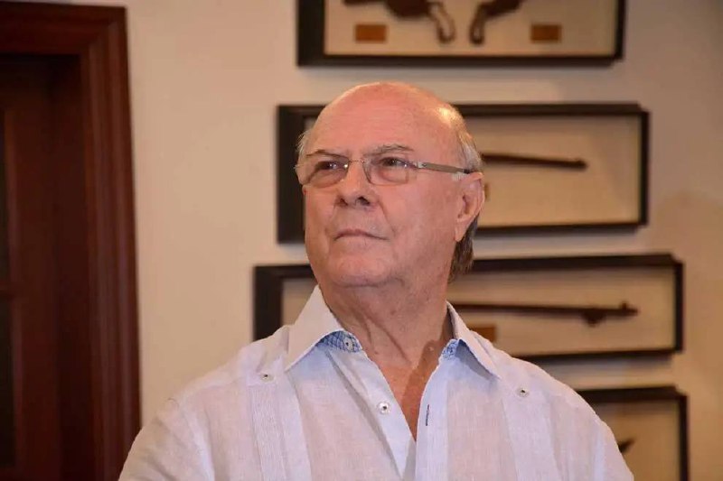 ¡Hay que botar al director del Indrhi!: Hipólito Mejía critica abandono de sistemas de riego