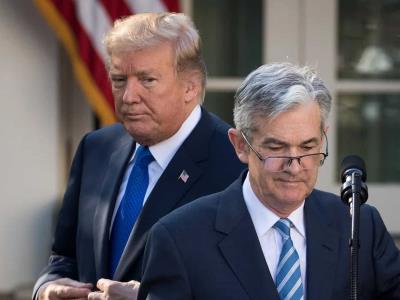 La Fed mantiene los tipos en su rango del 4.25 al 4.5 %