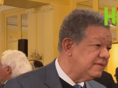 Leonel Fernández analiza la crisis en Haití en francés
