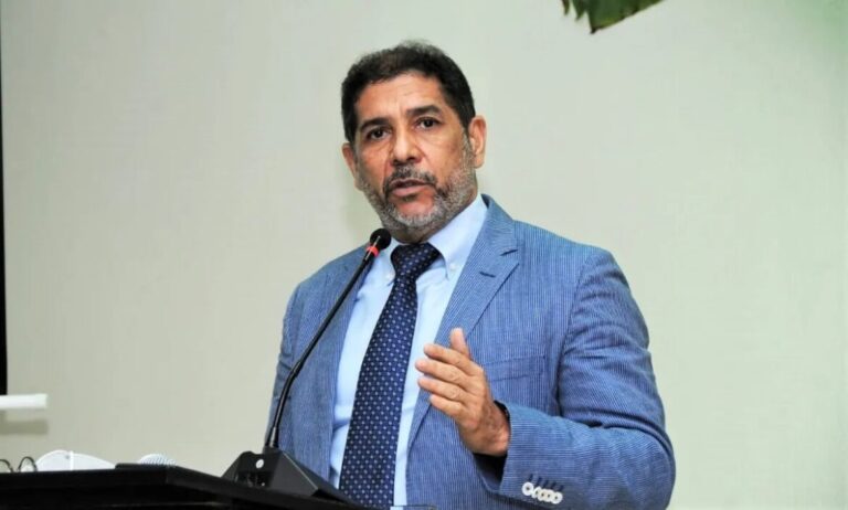 Limber Cruz: "Aprobaron los primeros 15 mil permisos de trabajo transitorios"