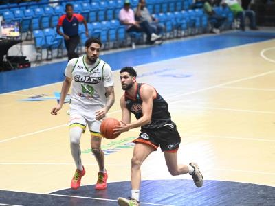 Los Cañeros siguen firmes y cortan la racha a los Soles