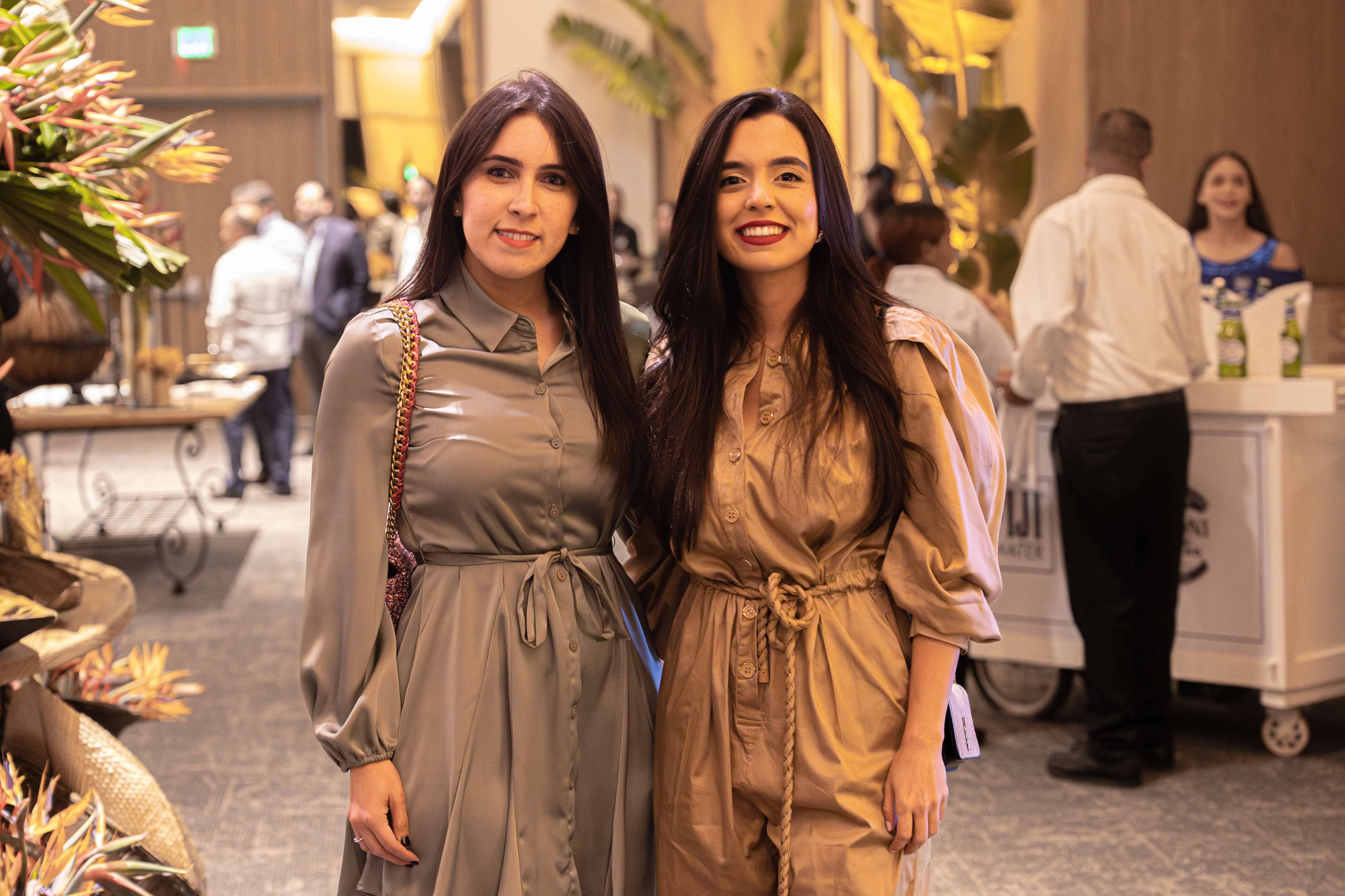 Patricia Cerda y Krystal Contín.