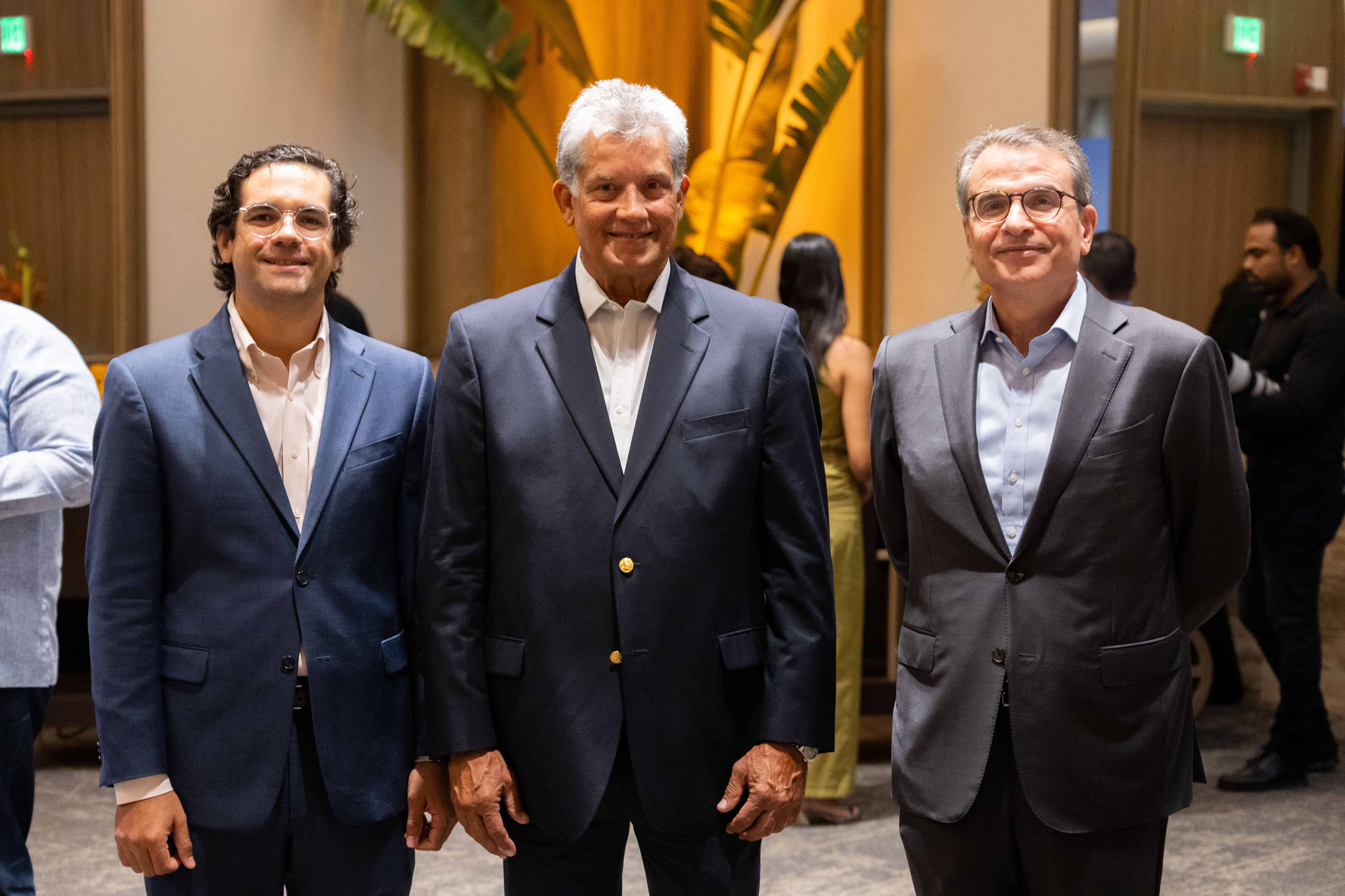 Eduardo Brugal, Wally Heinsen y Ramón Franco.