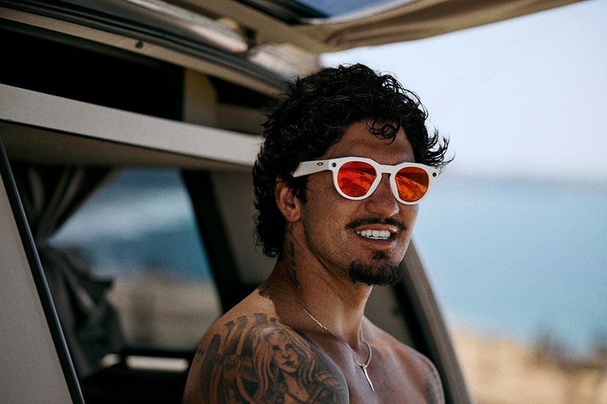 Las gafas Oakley Meta tienen un 50 ms de batería con un par completamente cargado que dura hasta ocho horas frente a las...