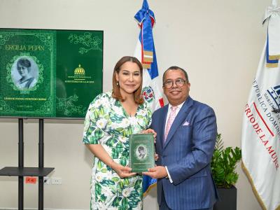 Ministerio de la Mujer pone a circular libro de Euri Cabral